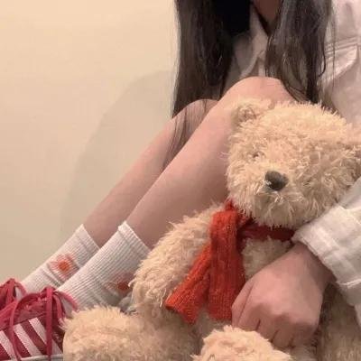 百万美妆博主反差照曝光：精修图与生图判若两人